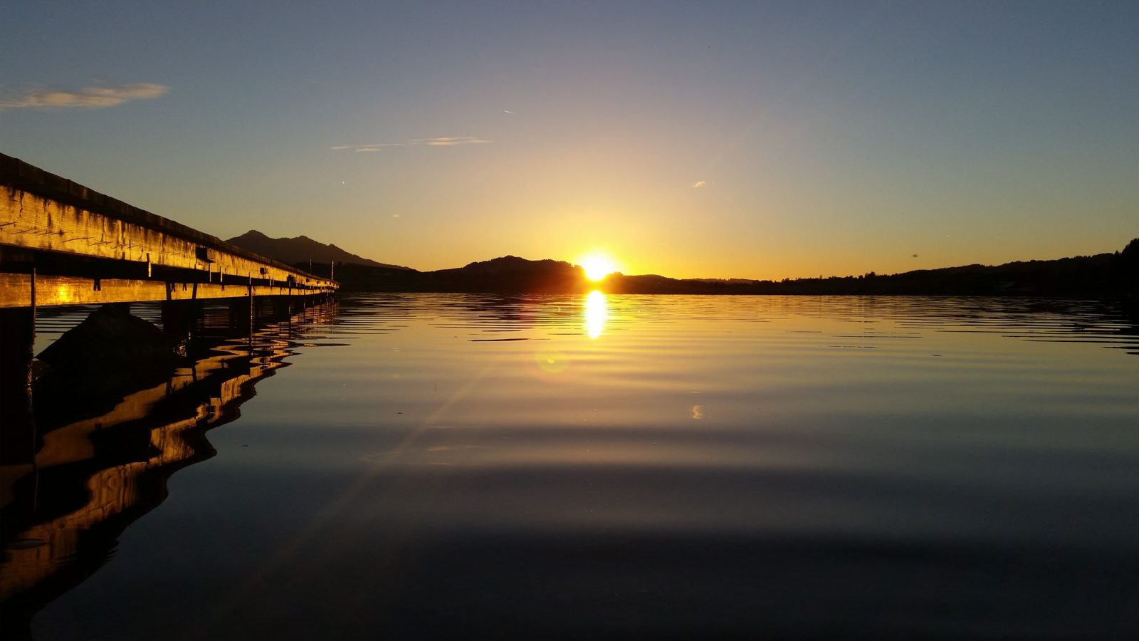 Steg am Bodensee in der Abendsonne